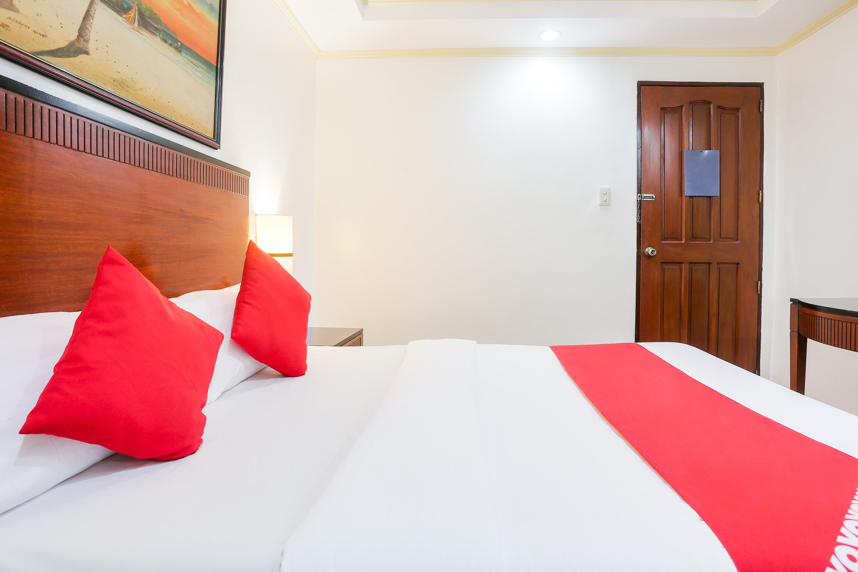 Royale Parc Inn & Suites Cidade Quezon Exterior foto