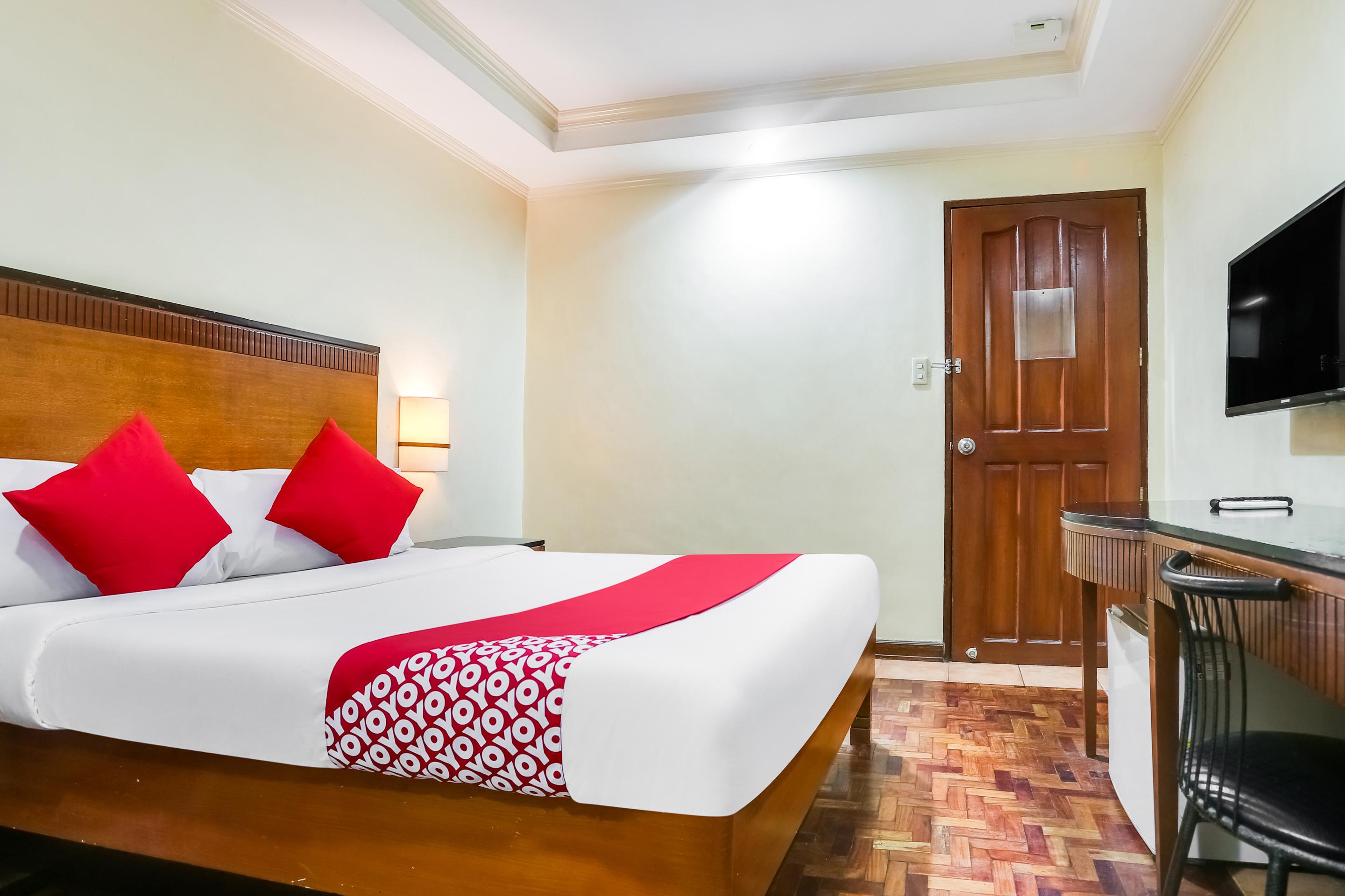Royale Parc Inn & Suites Cidade Quezon Exterior foto