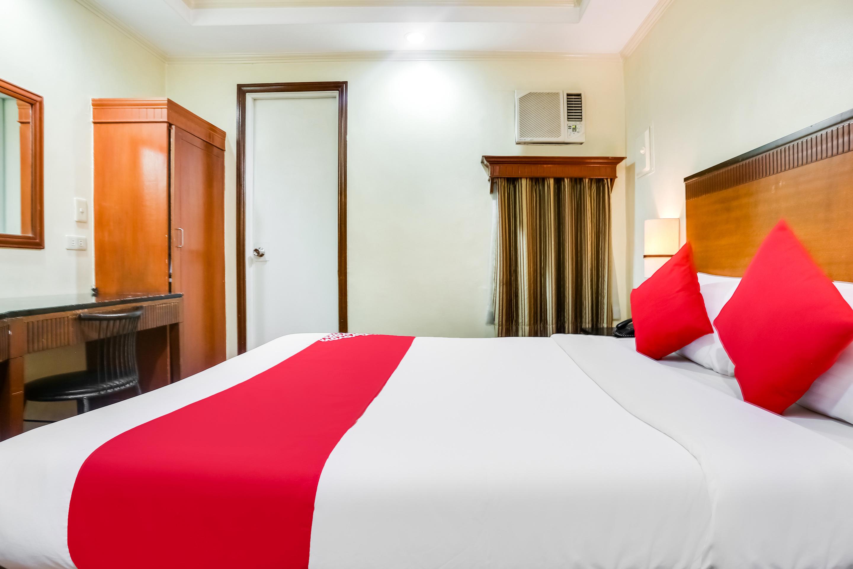 Royale Parc Inn & Suites Cidade Quezon Exterior foto