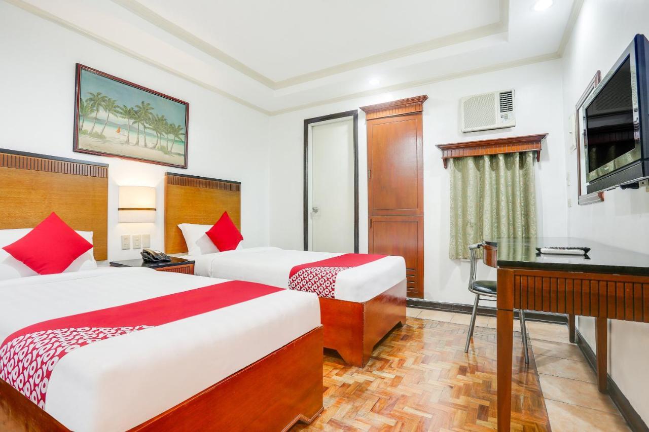Royale Parc Inn & Suites Cidade Quezon Exterior foto